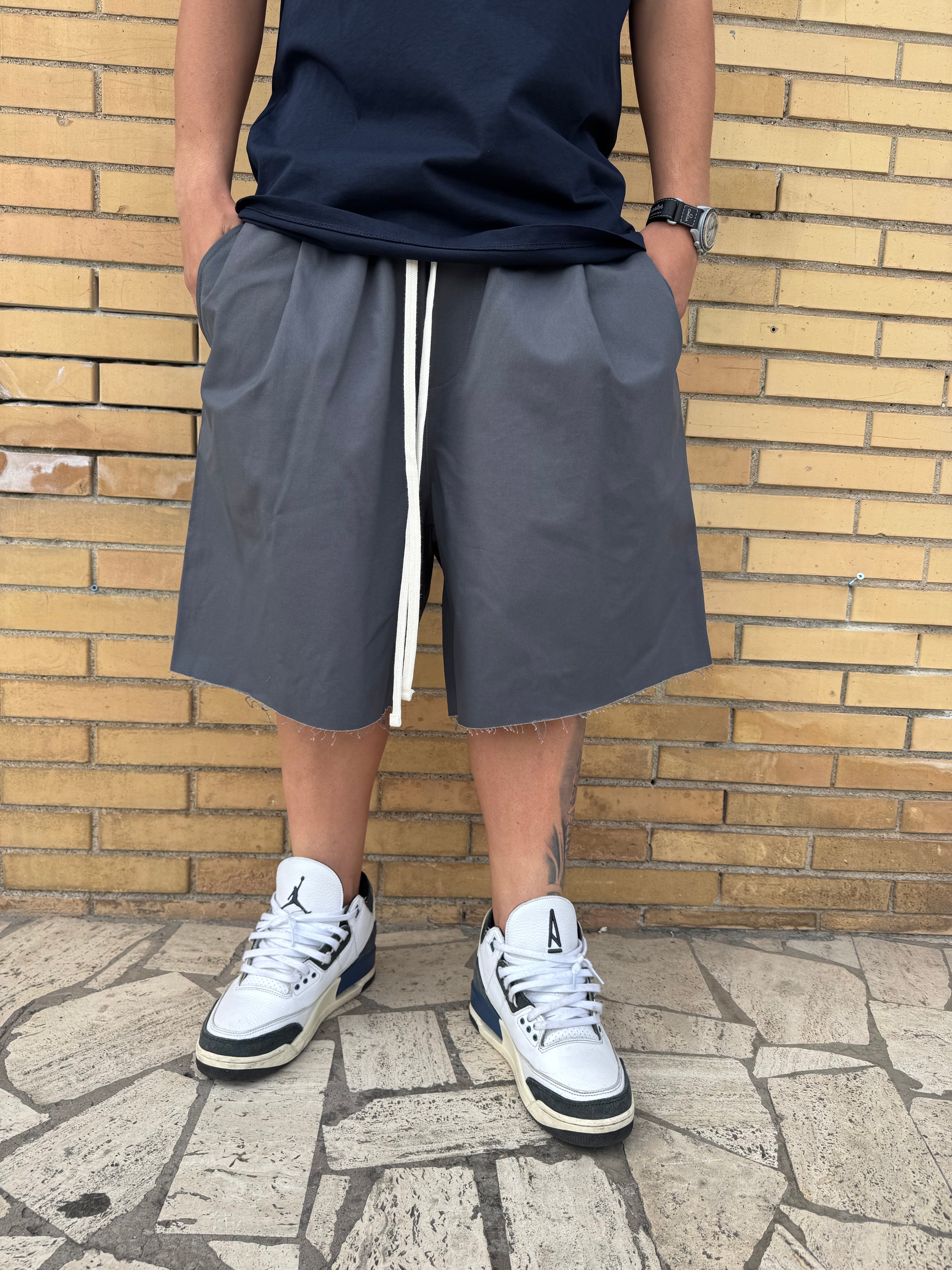 PANTALONCINO TAGLIO VIVO OVER