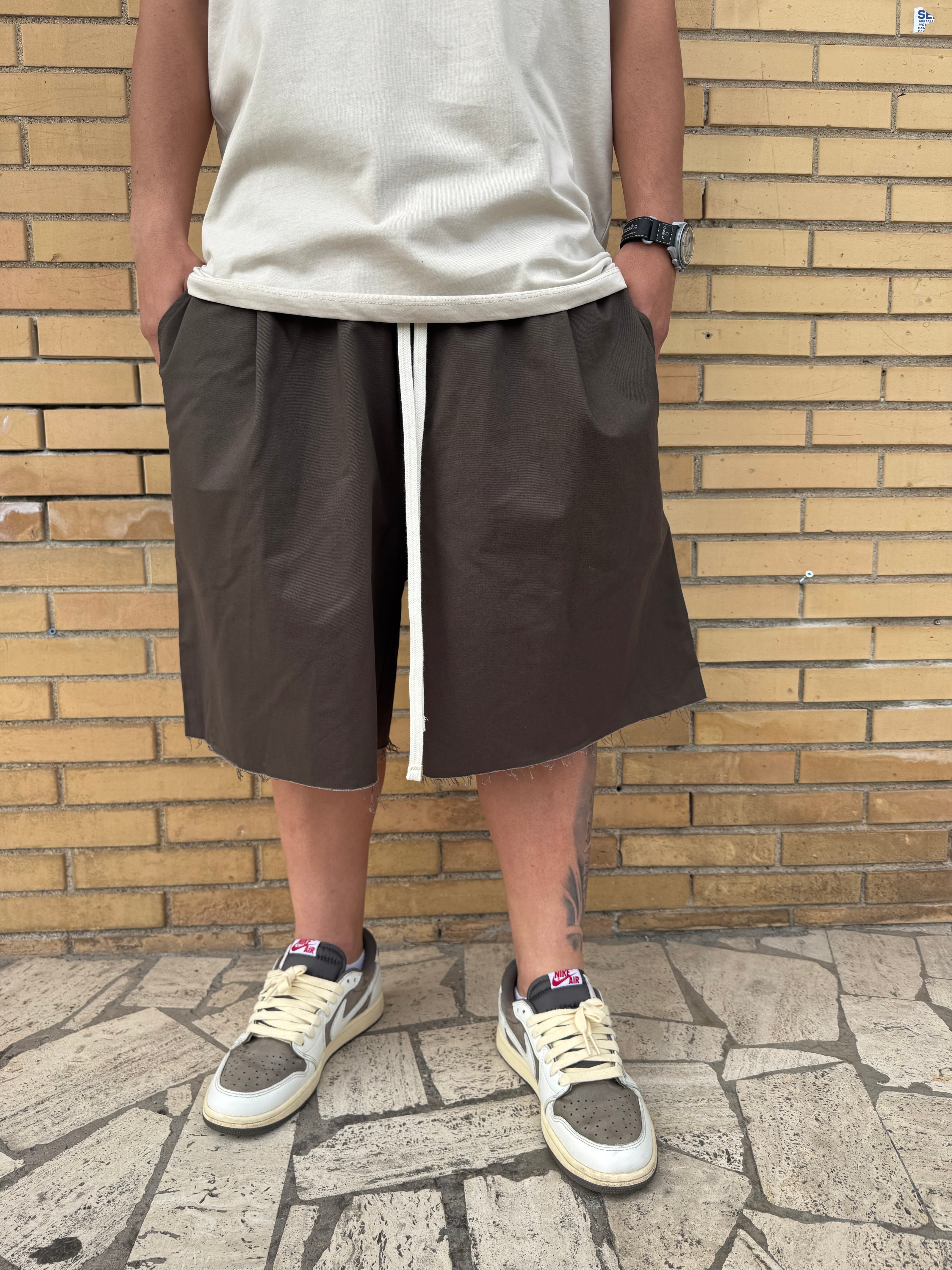 PANTALONCINO TAGLIO VIVO OVER