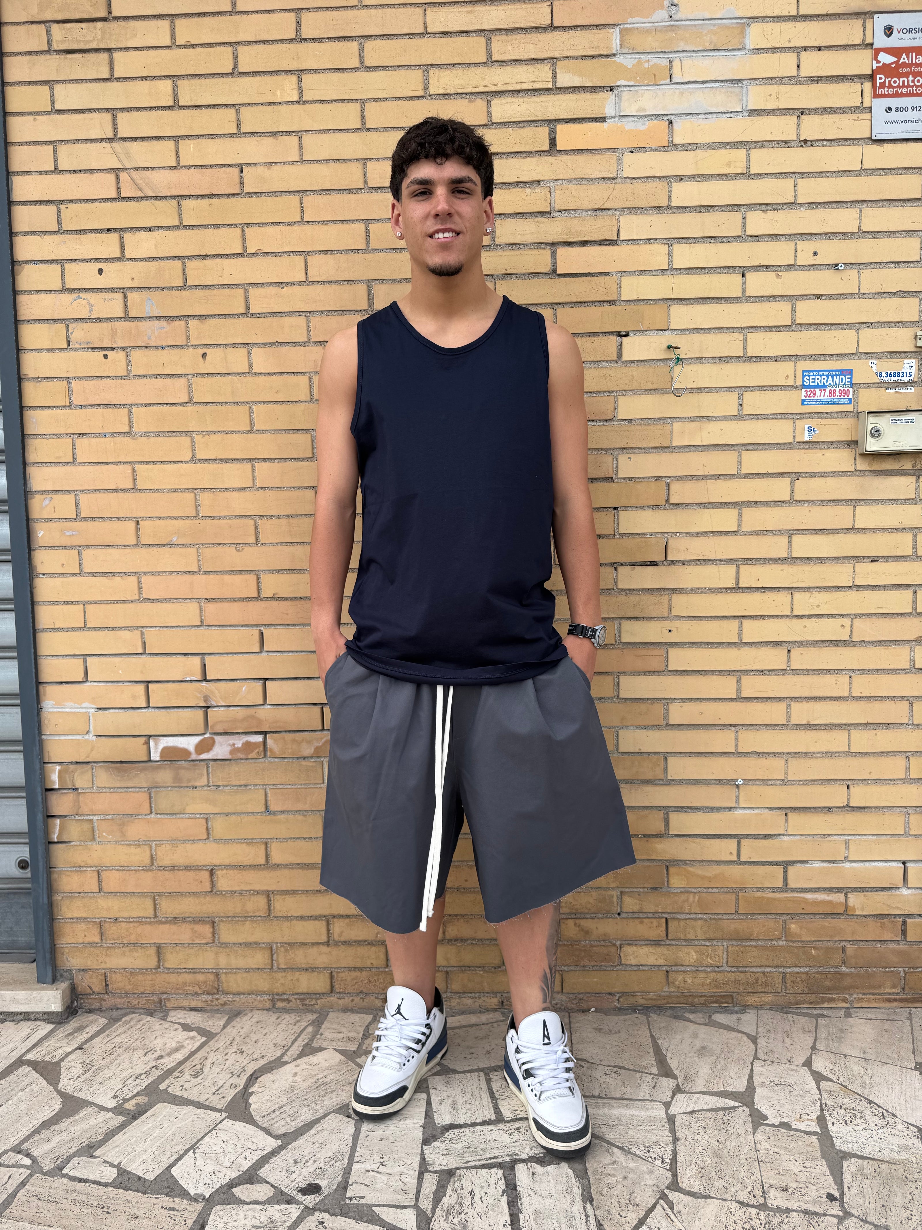 PANTALONCINO TAGLIO VIVO OVER