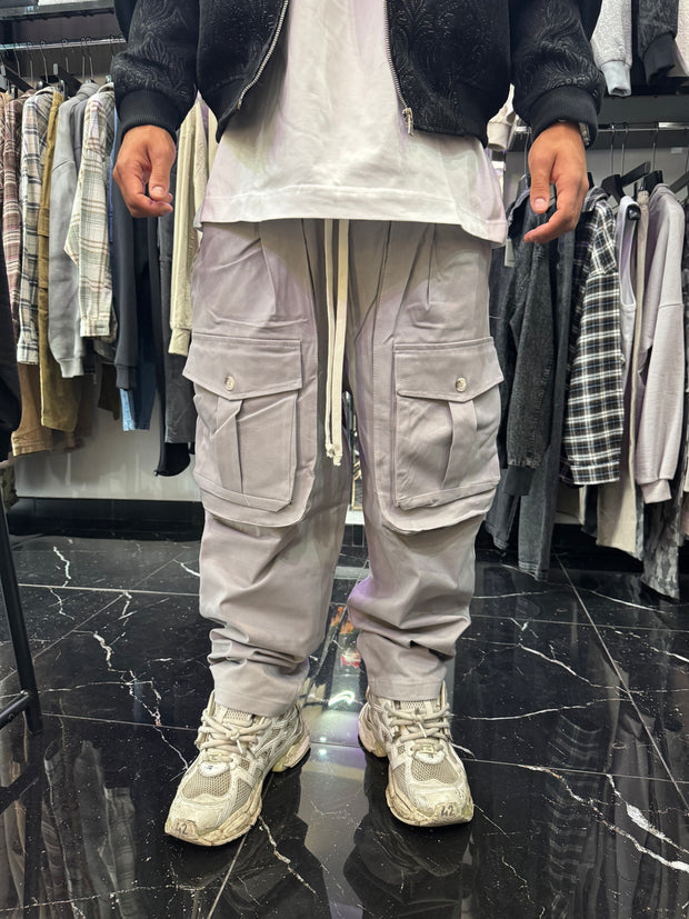 CARGO FRONTALE CON BOTTONE GRIGIO CHIARO