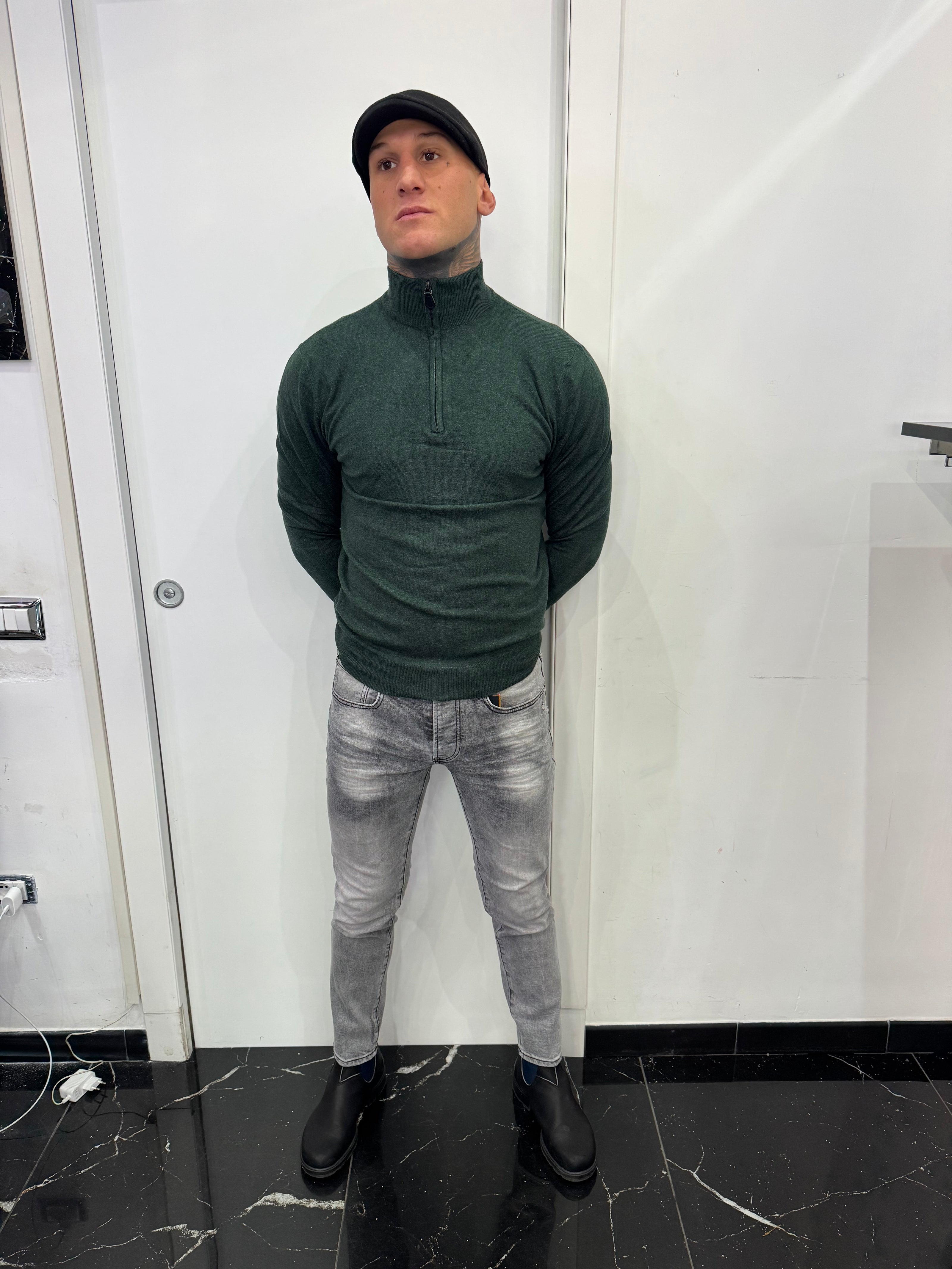 MAGLIA IN FILO MEZZA ZIP