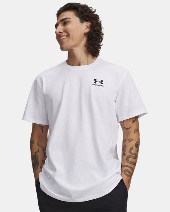 T-SHIRT CON LOGO
