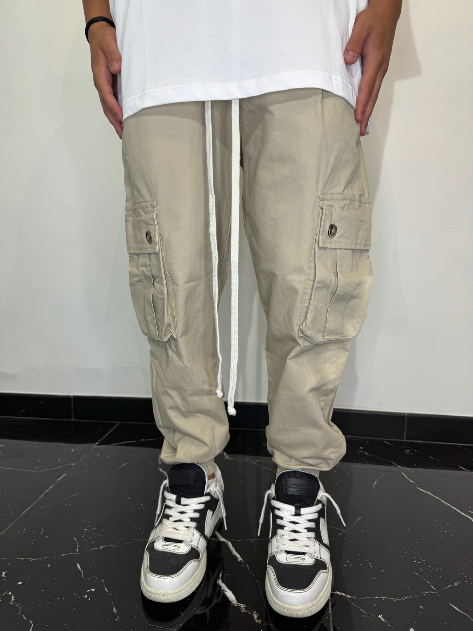 CARGO TASCHE LATERALI FONDO STRETTO (BEIGE)