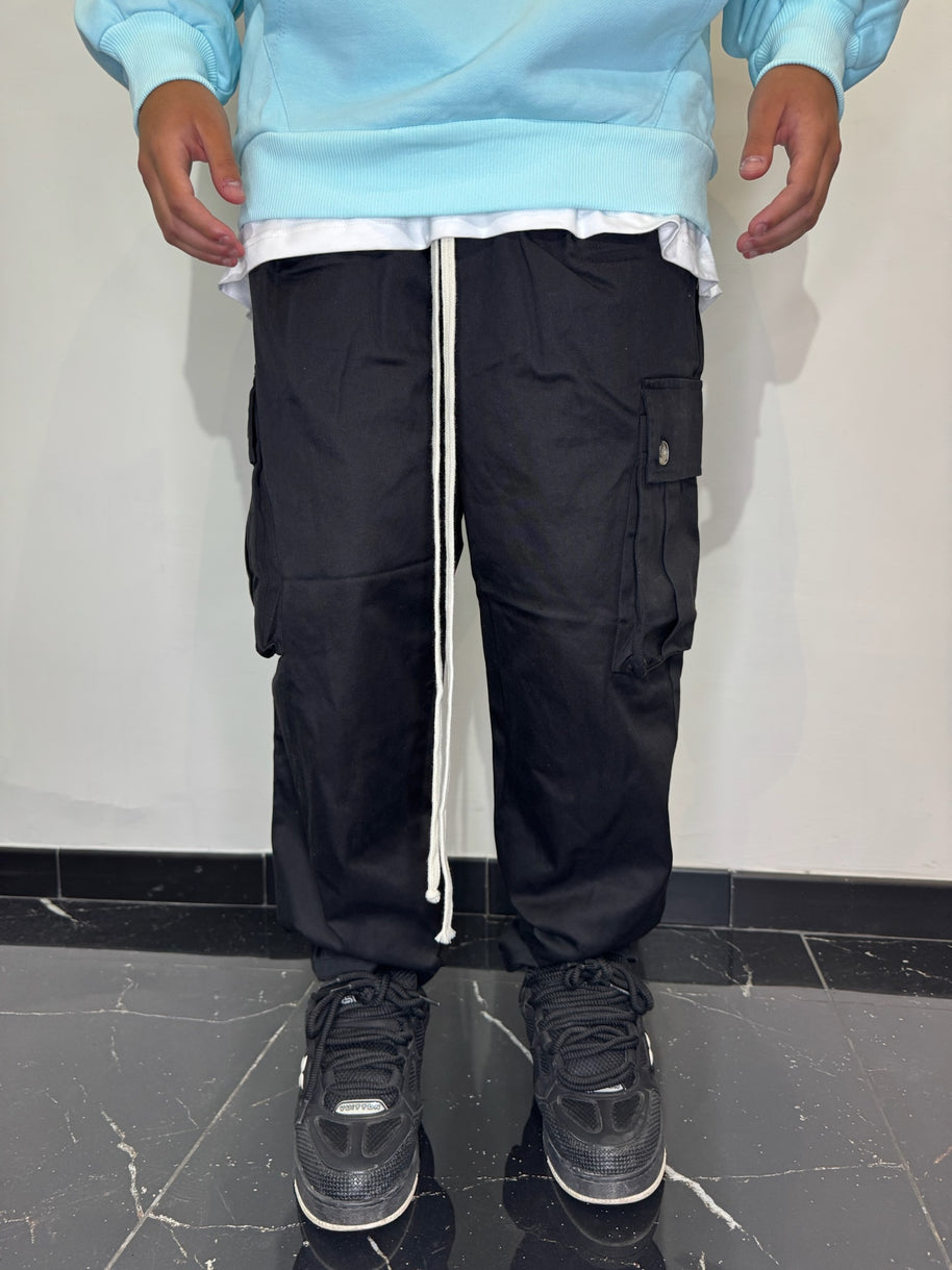 CARGO TASCHE LATERALI FONDO AMPIO (NERO)