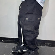 CARGO TASCHE LATERALI FONDO AMPIO (NERO)