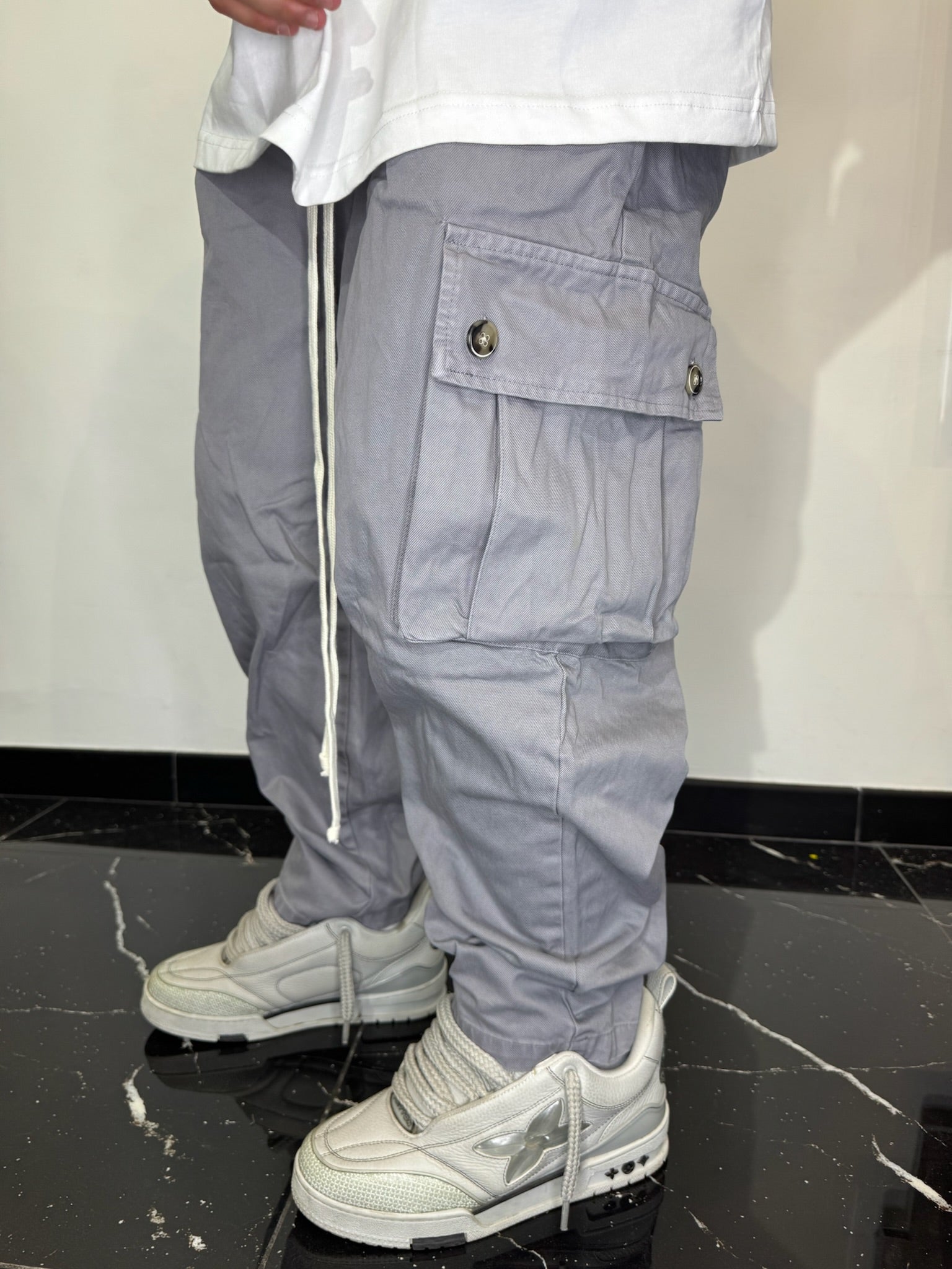 CARGO TASCHE LATERI FONDO AMPIO (GRIGIO CHIARO)