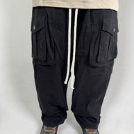 CARGO TASCHE FRONTALI CON BOTTONE NERA